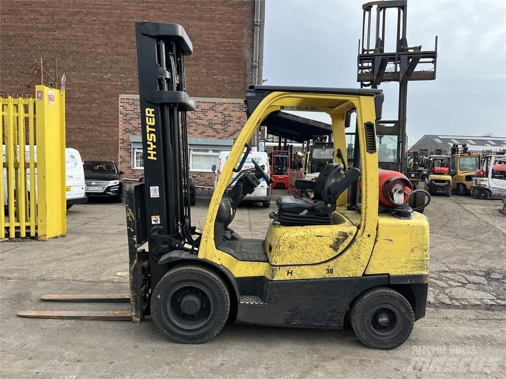 Hyster H3.0FT LPG trucks