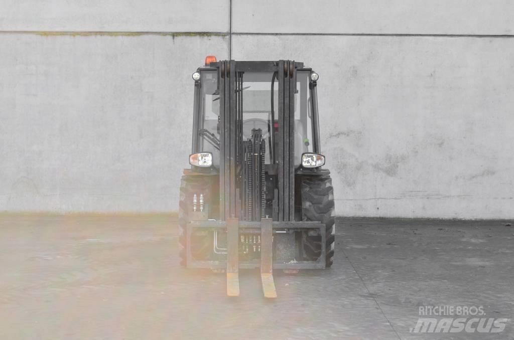 Manitou MC 25-4 Diesel Forklifts