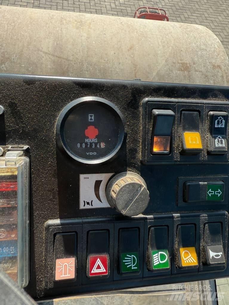 Ammann ASC 110 Single drum rollers