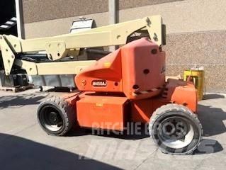 JLG M 450 AJ Articulated boom lifts