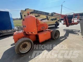 JLG M 450 AJ Articulated boom lifts