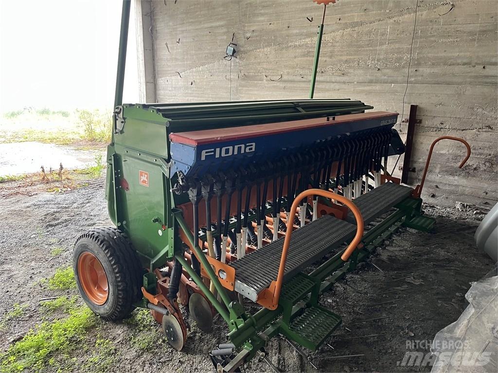 Amazone D9-40 Super Farm Drills