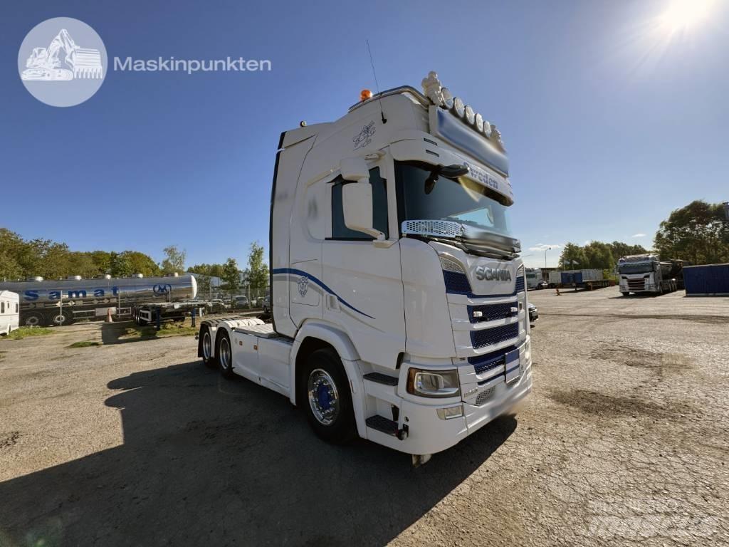 Scania R 650 ADR Conventional Trucks / Tractor Trucks