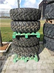Dunlop 365/80R20 Tires, wheels and rims