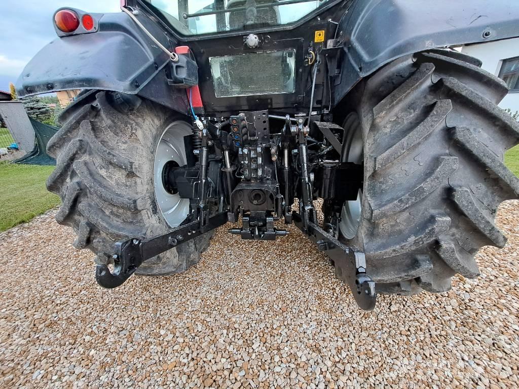 Valtra N 121 Tractors