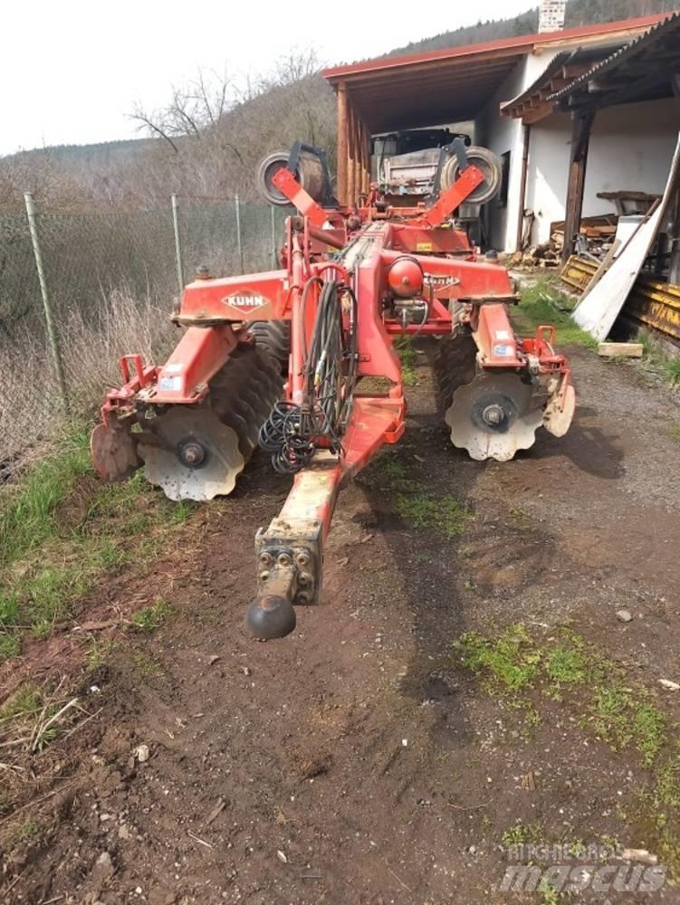 Kuhn Discover XM 2 Harrows