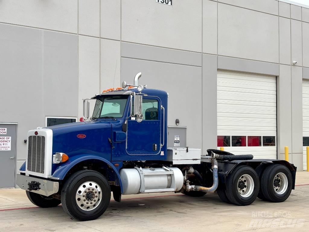 Peterbilt 365 Conventional Trucks / Tractor Trucks