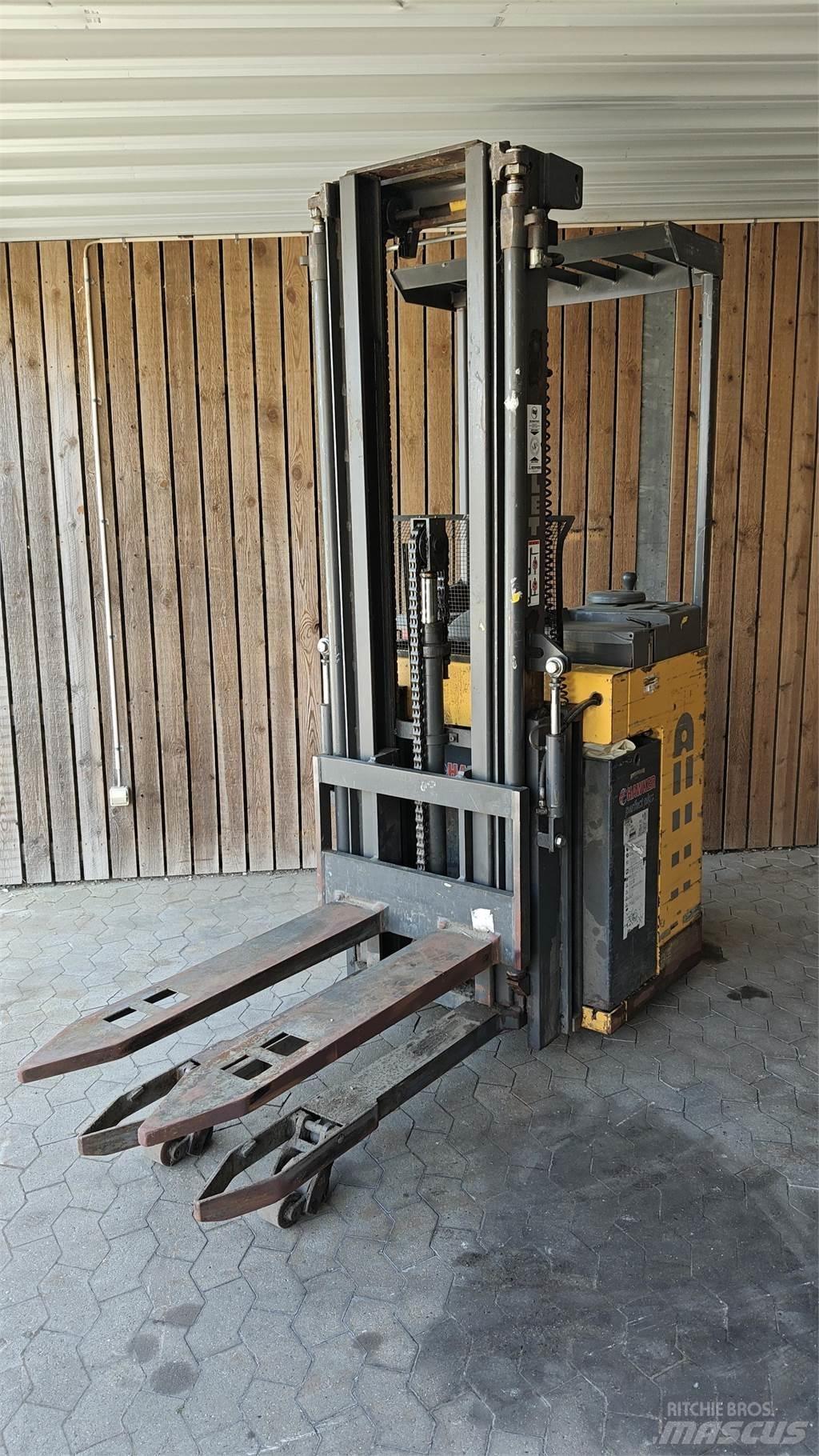 Atlet ASN160E Low lifter with platform