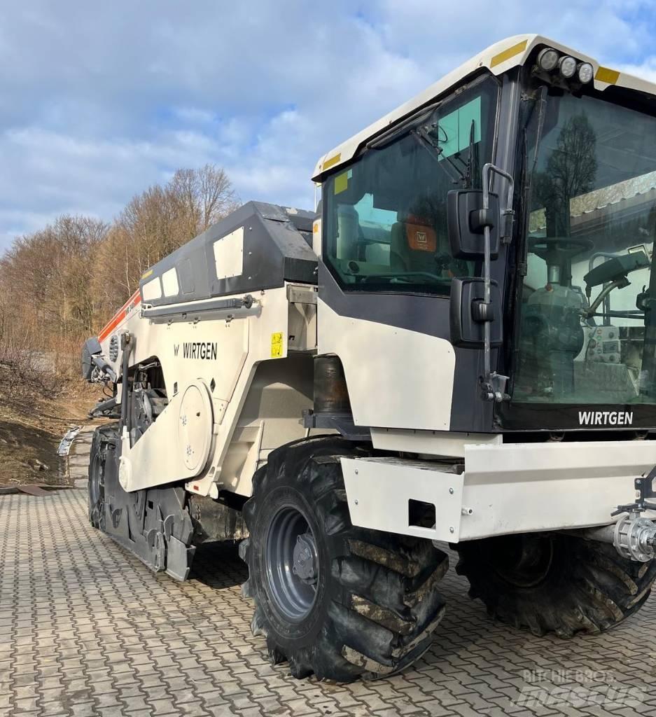 Wirtgen WR240i Asphalt Recycling Equipment