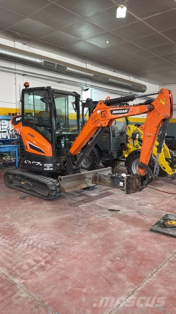 Doosan DX 27 Z Mini Excavators <7t (Mini Diggers)