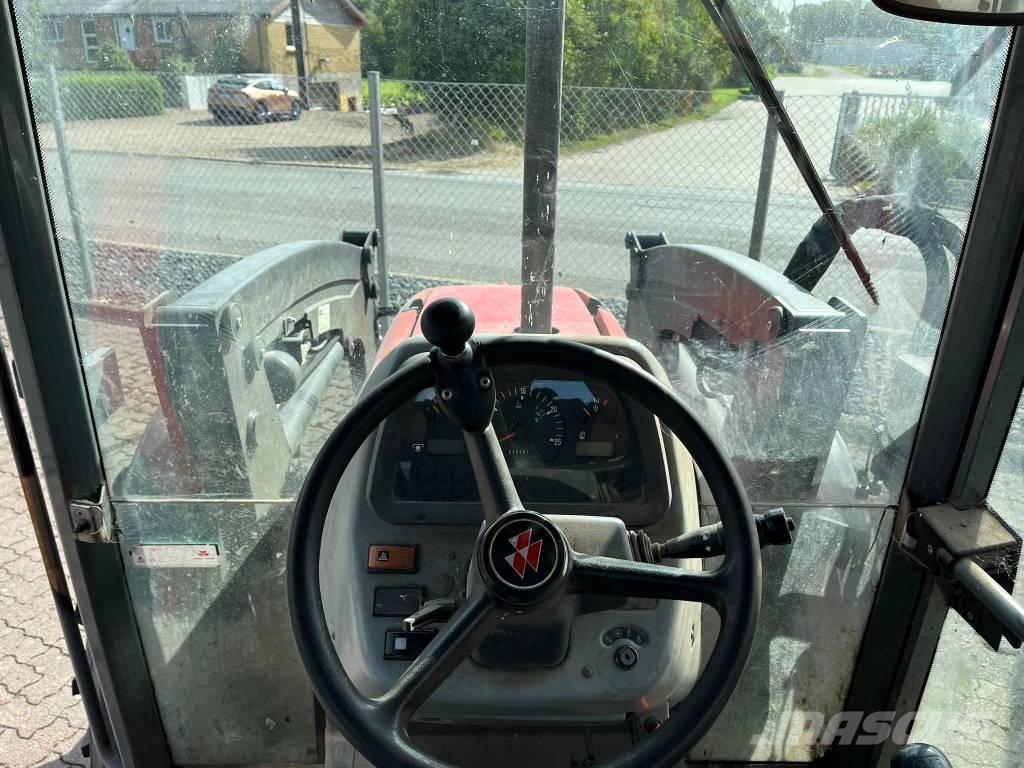 Massey Ferguson 4255 Tractors