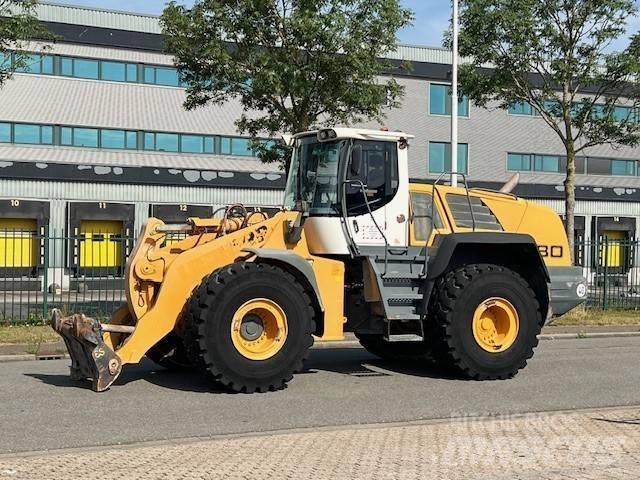 Liebherr L 580 Wheel Loaders