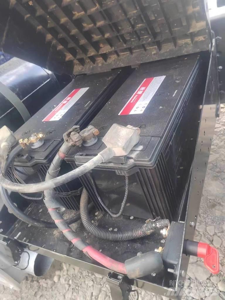 Shacman F3000 6X4 Conventional Trucks / Tractor Trucks