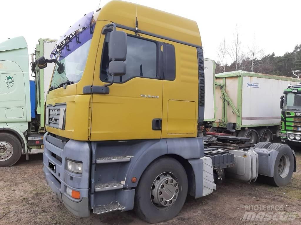 MAN TGA 18.440 Conventional Trucks / Tractor Trucks