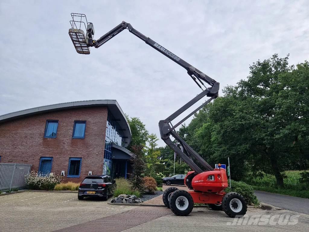Manitou 200 ATJ Articulated boom lifts