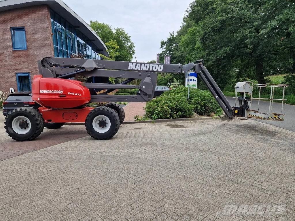 Manitou 200 ATJ Articulated boom lifts