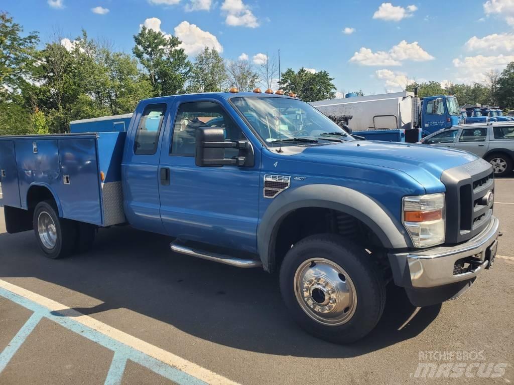 Ford F 550 XL Work Trucks / Municipal