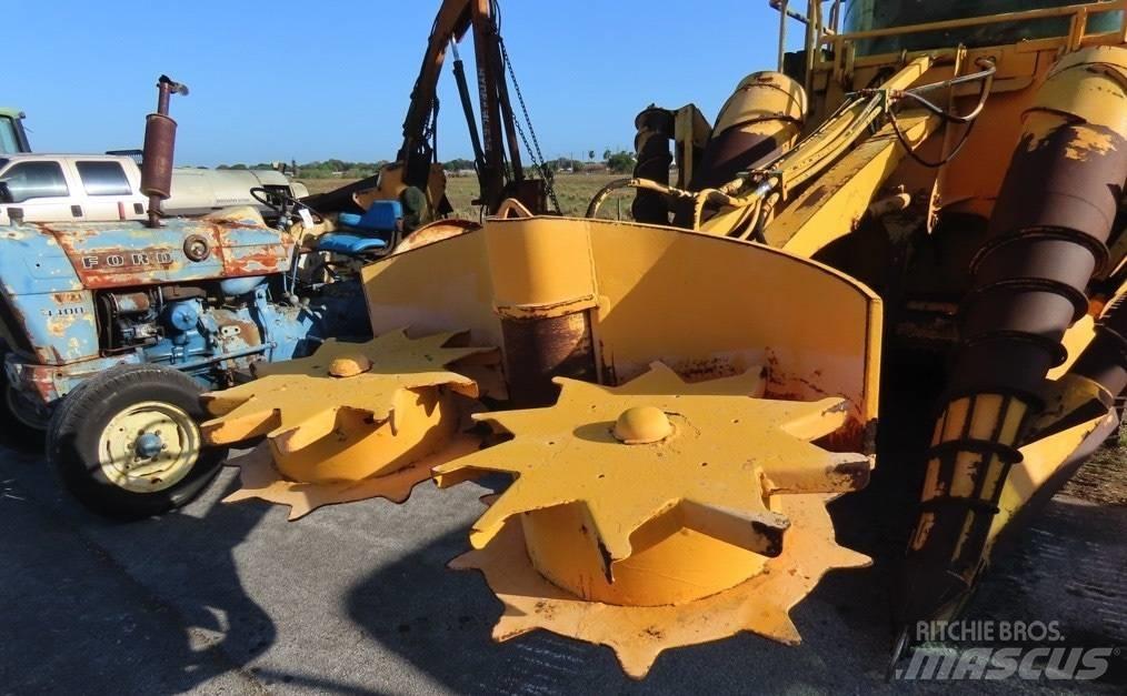 Cameco 3510 Combine Harvesters