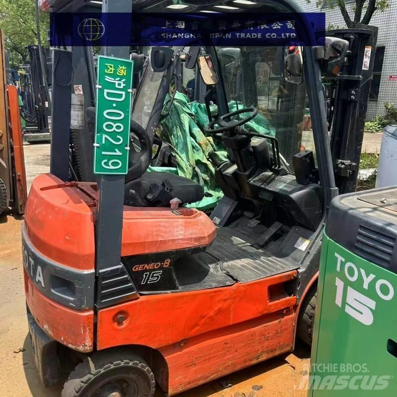 Toyota 15 Electric Forklifts