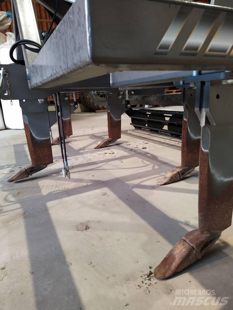 Parko Innovator J340 Chisel Plows