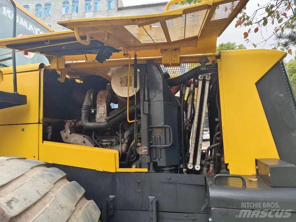 Komatsu WA 470 Wheel Loaders