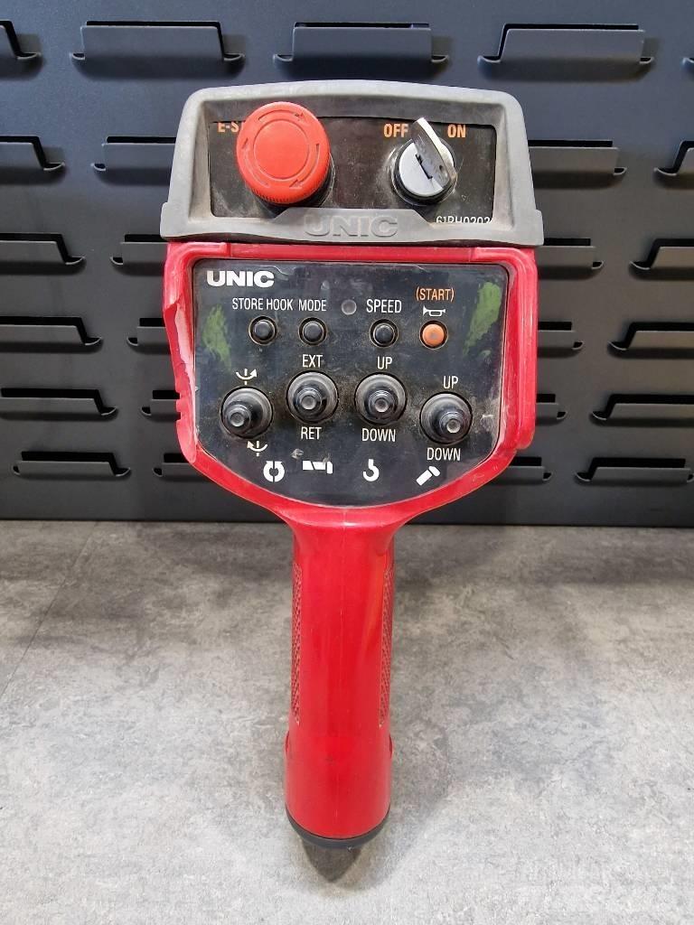 Unic URW-094 CER Mini cranes