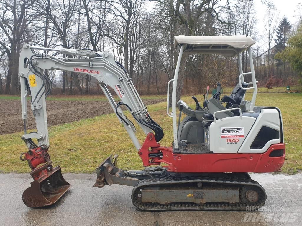 Takeuchi TB 225 Mini Excavators <7t (Mini Diggers)