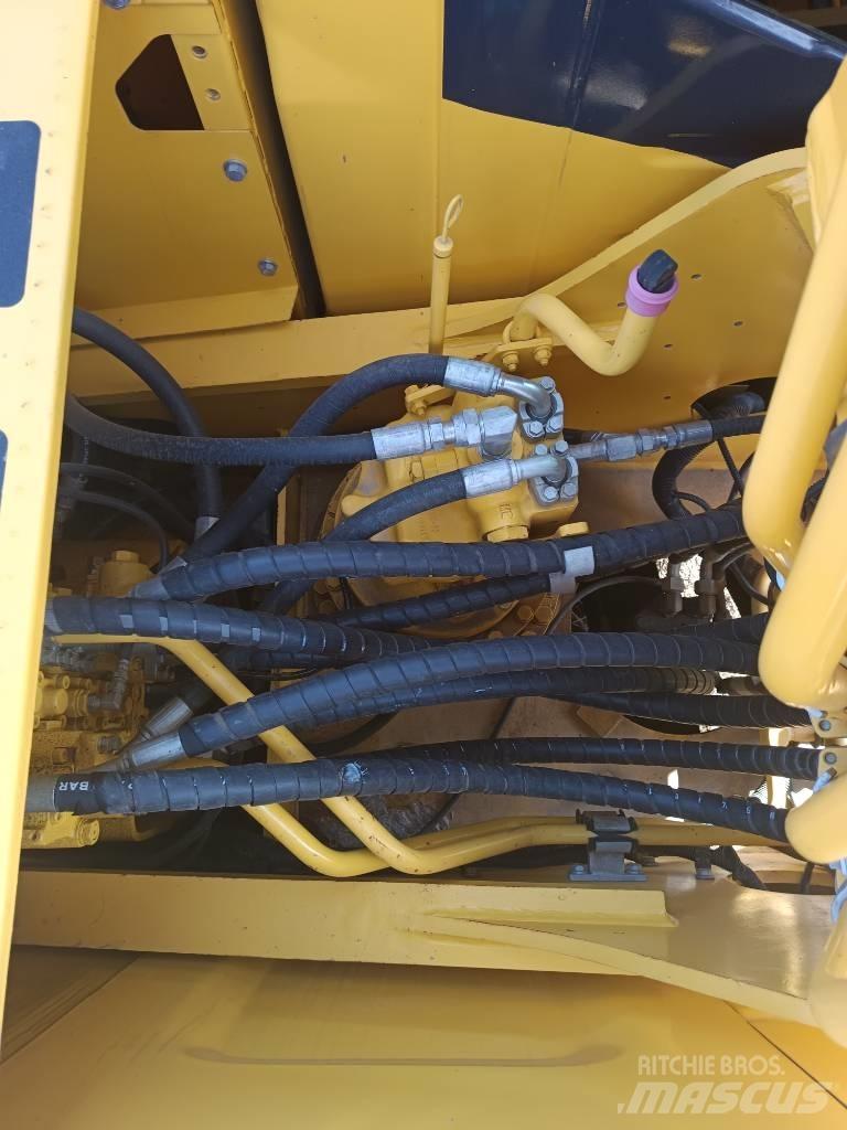Komatsu PC 200 Crawler Excavators
