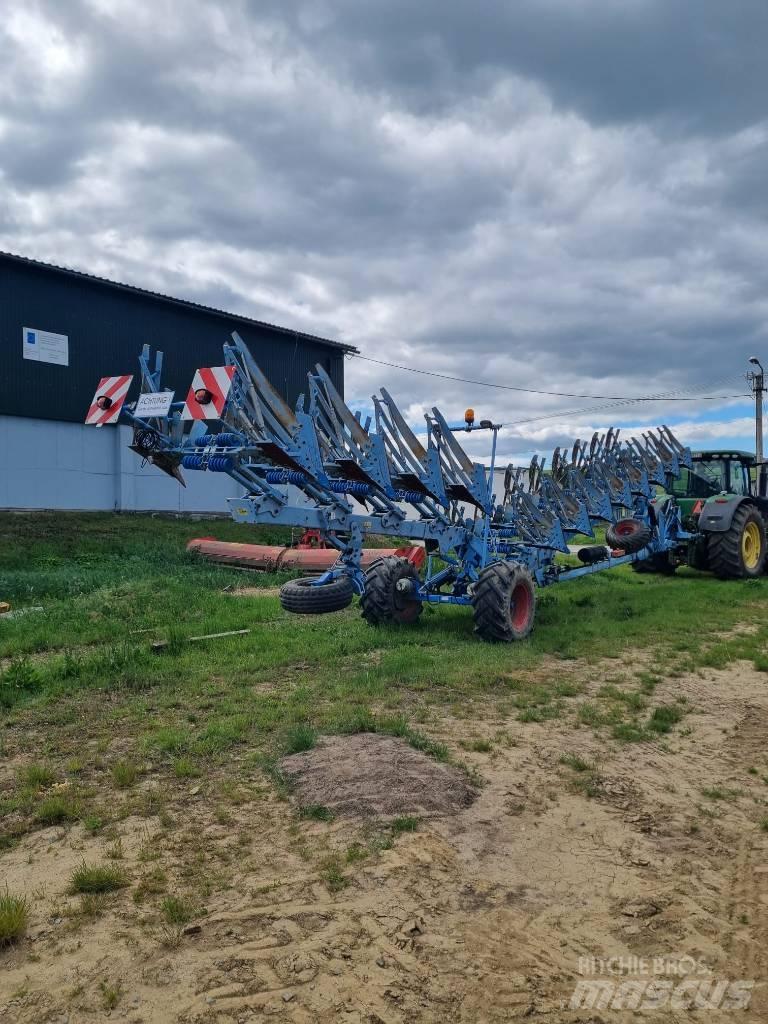 Lemken EuroTitan 10 Reversible ploughs