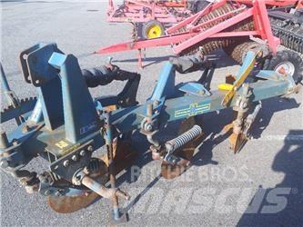 Överum B387 Plows