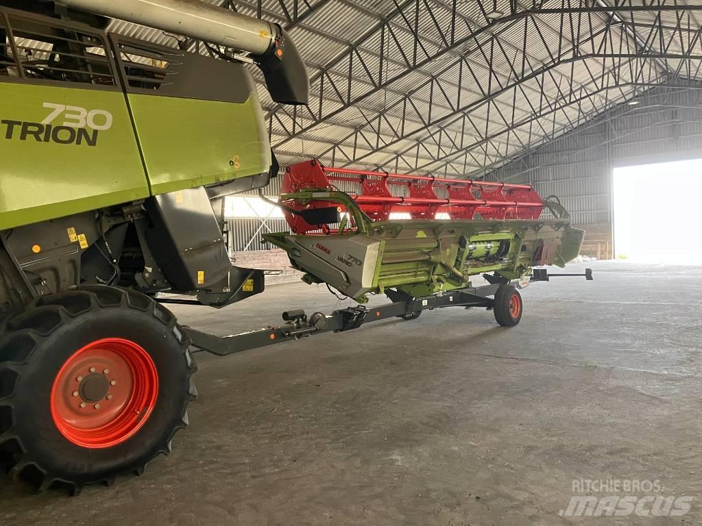 CLAAS Trion 730 Combine Harvesters