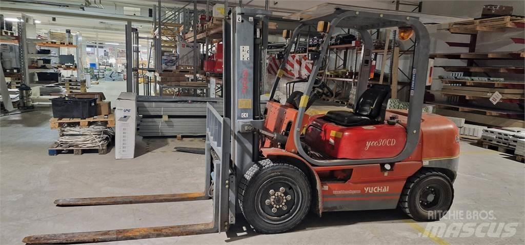 Yuchai YCC30CD Diesel Forklifts