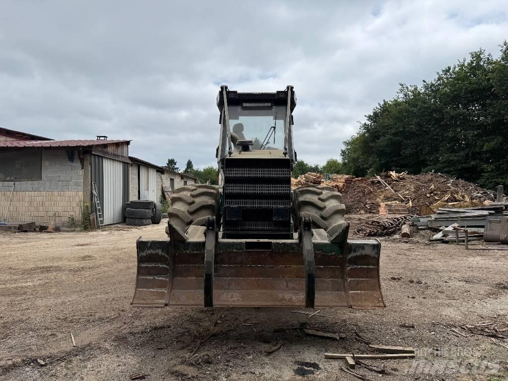 Noe NF210-4R Skidders