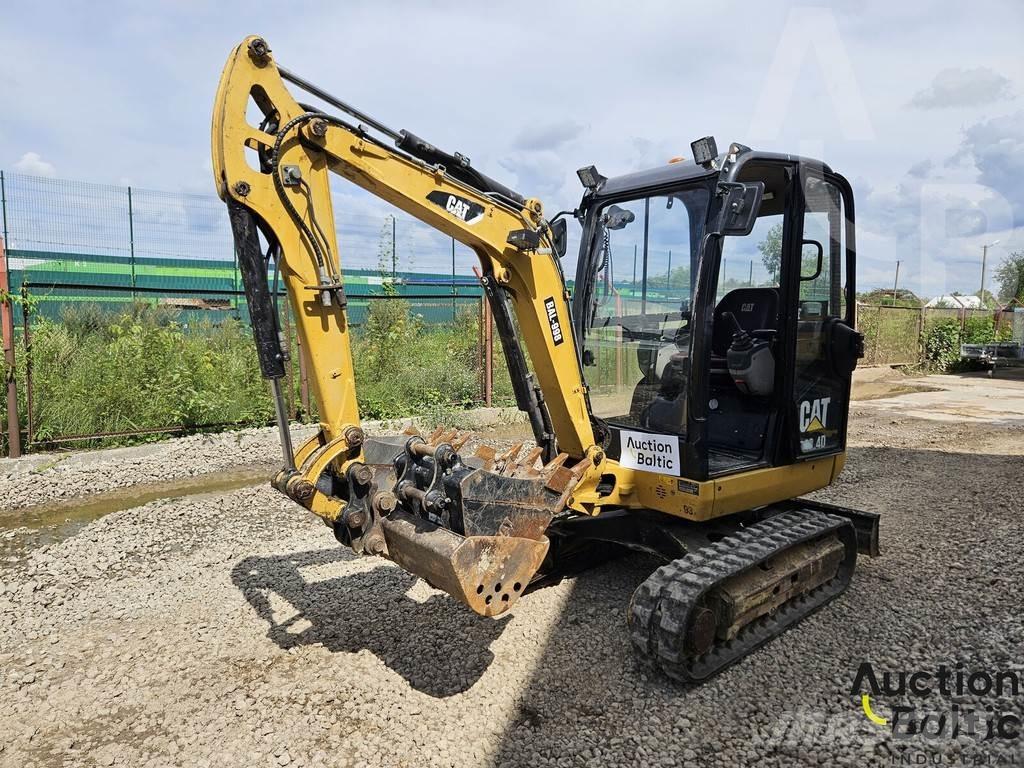 CAT 302.4 D Mini Excavators <7t (Mini Diggers)