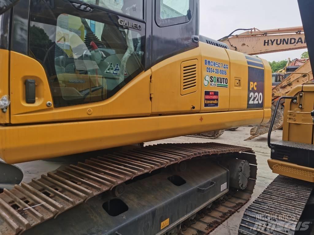 Komatsu PC 220-7 Crawler Excavators