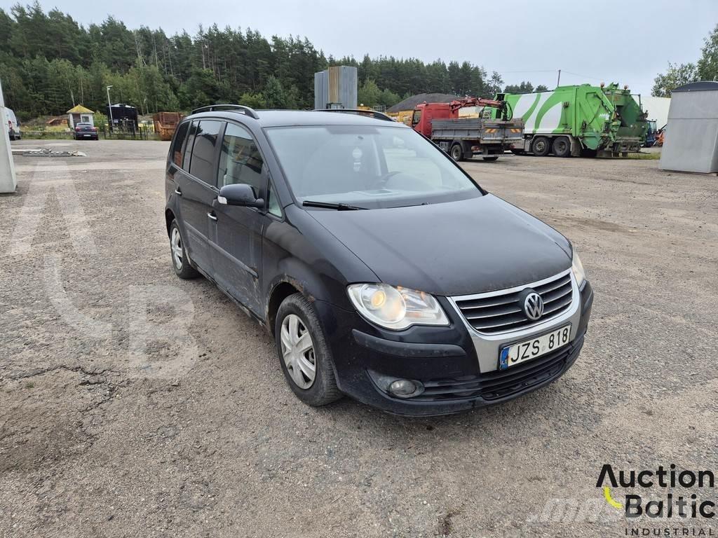 Volkswagen Touran Automobiles / SUVS