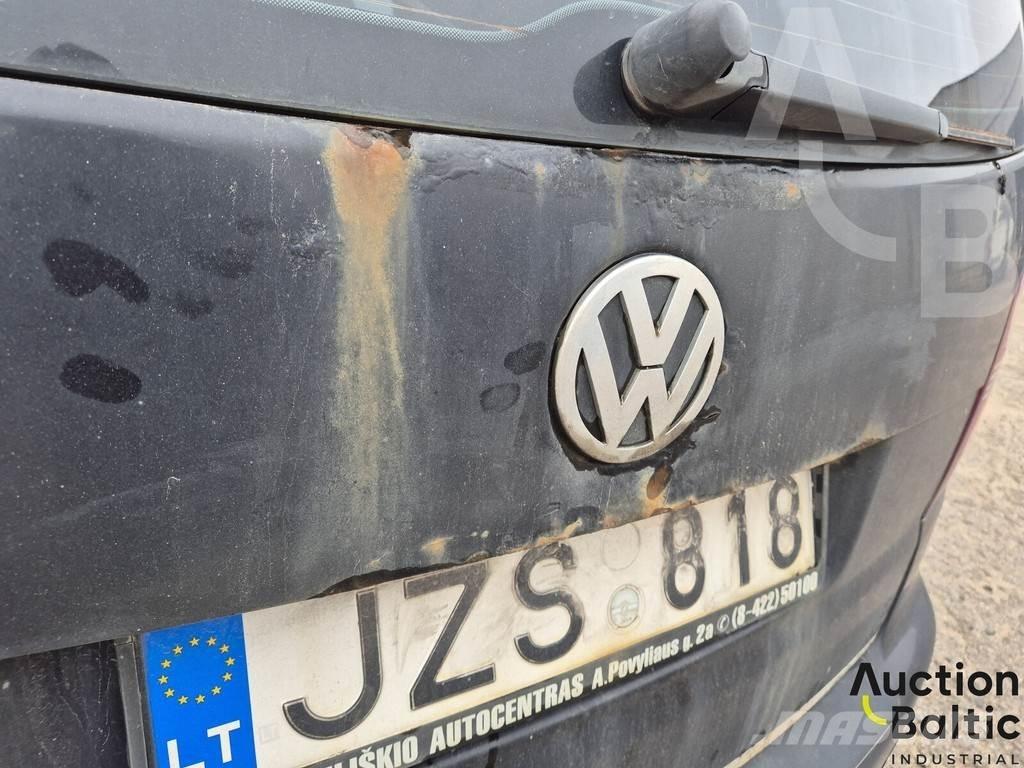Volkswagen Touran Automobiles / SUVS