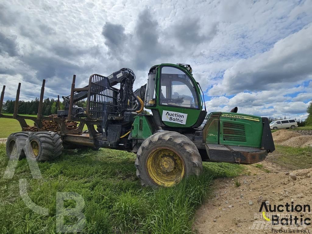 John Deere 1010 E Forwarders
