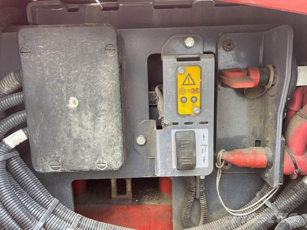 Wirtgen W100CFi Asphalt cold milling machines