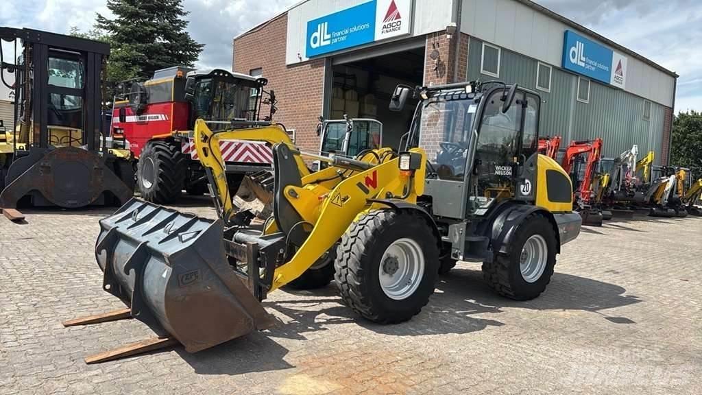 Wacker Neuson WL44 Wheel Loaders