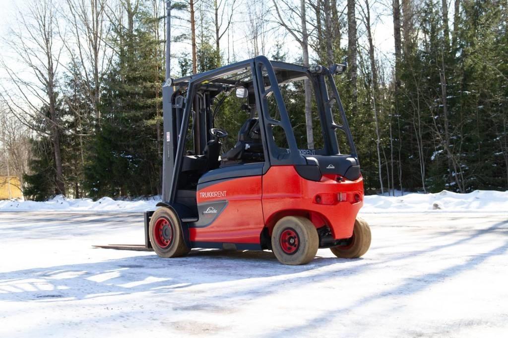 Linde E50 Electric Forklifts