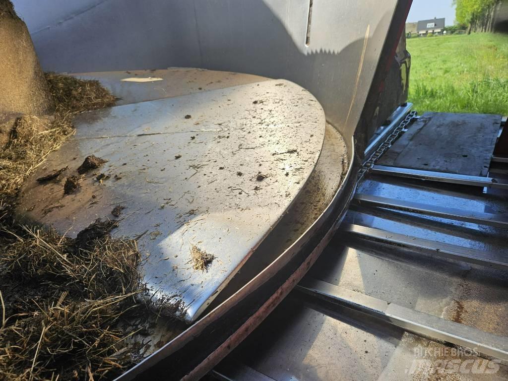 AGM Feedstar 170 Animal Feeders