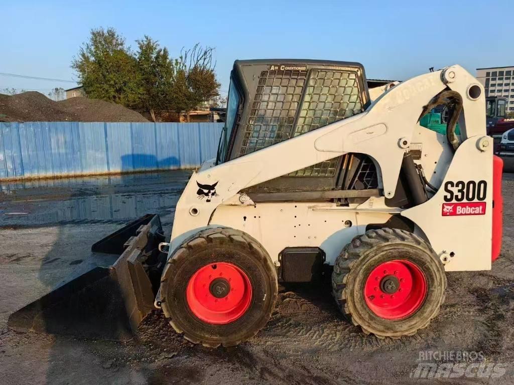 Bobcat S 300 Skid Steer Loaders