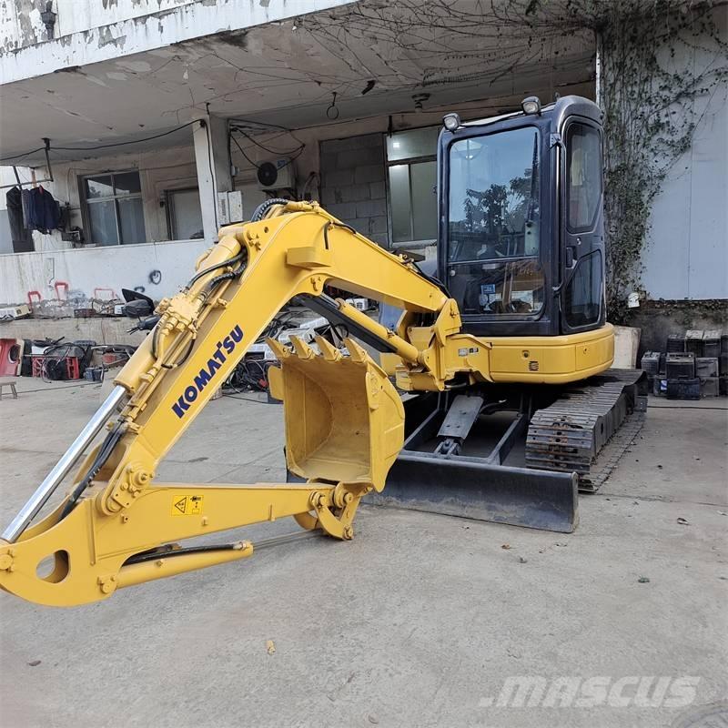 Komatsu PC 40 Mini Excavators <7t (Mini Diggers)