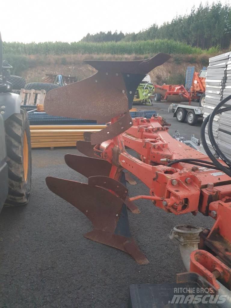 Kuhn 375E Plows
