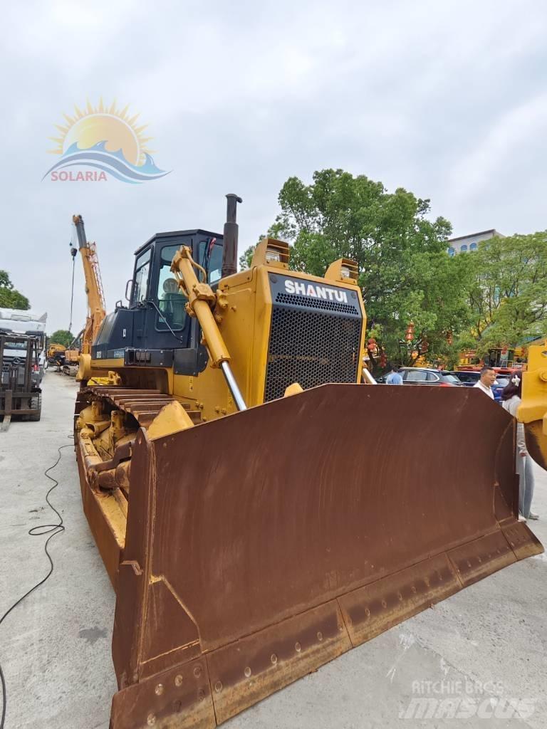 Shantui SD 22 Crawler dozers
