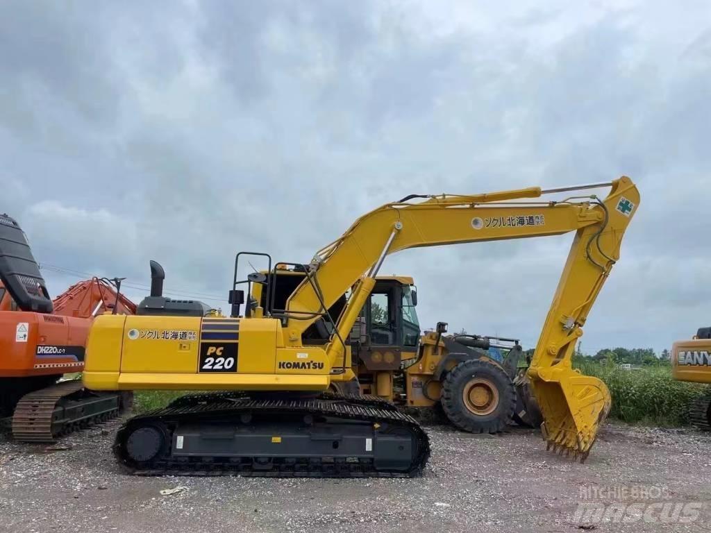 Komatsu PC220-8 Crawler Excavators