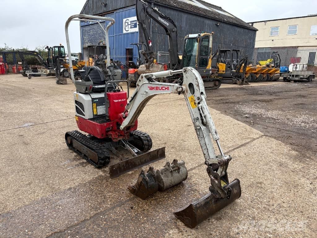 Takeuchi TB 210 R Mini Excavators <7t (Mini Diggers)