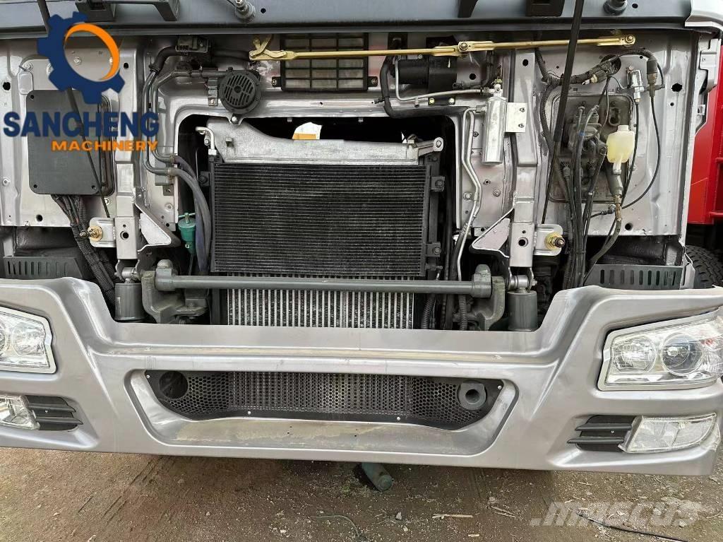 Howo 380hp Conventional Trucks / Tractor Trucks