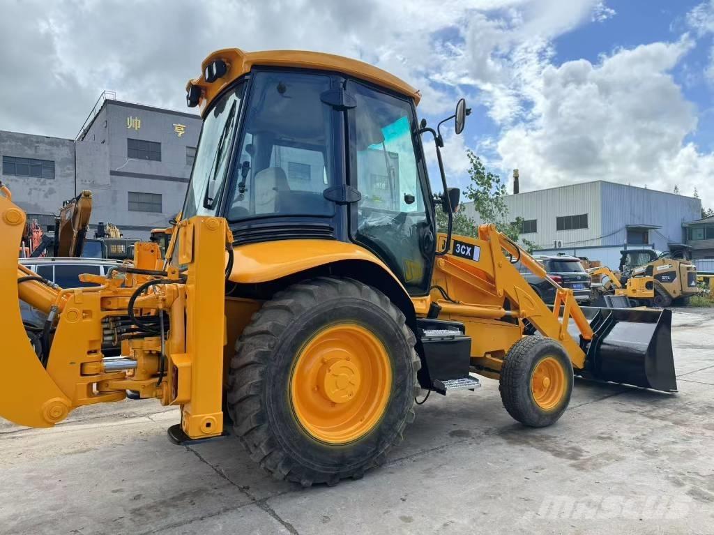 JCB 3CX Backhoe Loaders